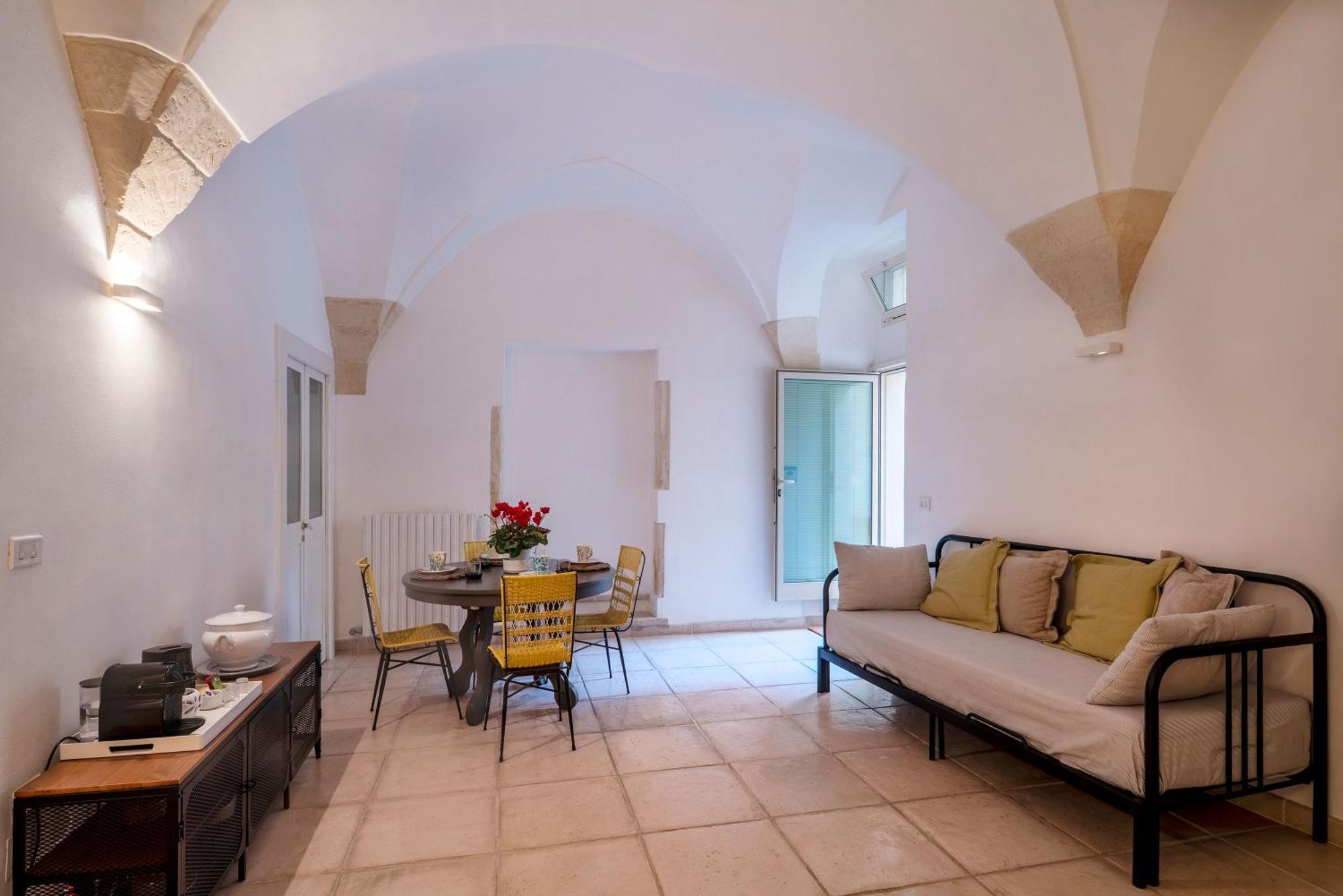 Corte Dei Romiti Apartment - Lecce Selection Luaran gambar