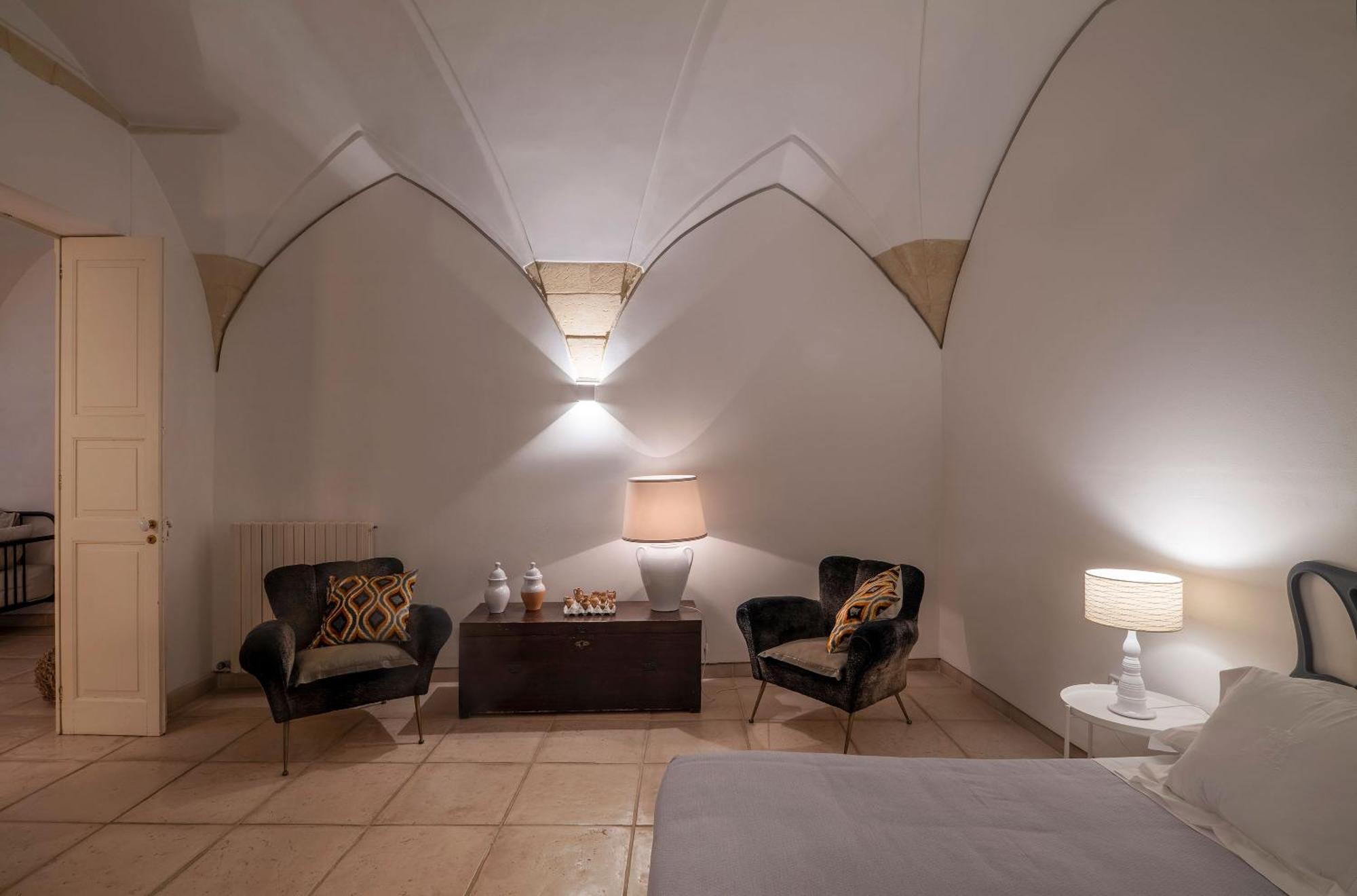 Corte Dei Romiti Apartment - Lecce Selection Luaran gambar